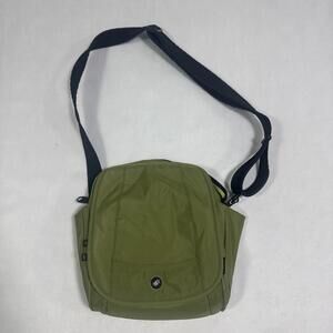 PacSafe Travel Security Metrosafe 200 Anti Theft Gear Crossbody Bag Green